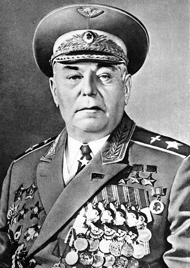 Маршал авиации Покрышкин. 1980 г. 