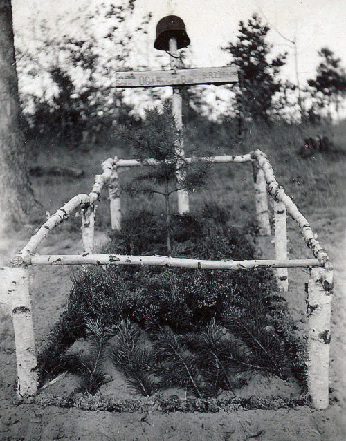 Первые немецкие могилы в СССР. Июнь 1941 г.