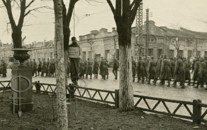 Повешенные евреи в Симферополе. 1942 г.