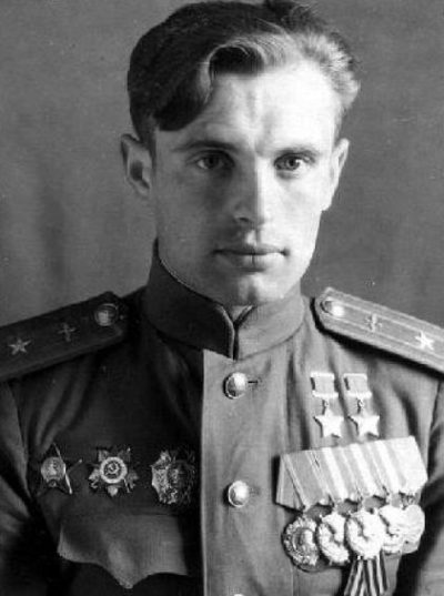 Дважды Герой Советского Союза майор Недбайло. 1946 г.