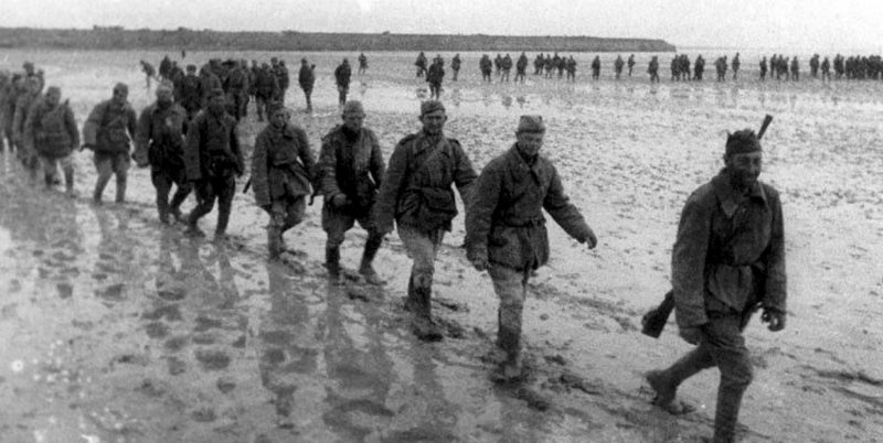Советские войска переправляются через Сиваш в Крым. Декабрь 1943 г.