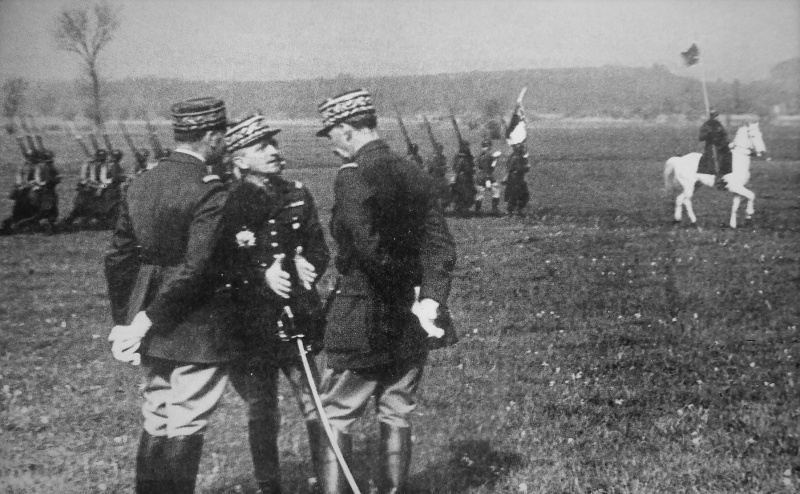Французские генералы во время учений в районе города Мец. Март 1940 г. 