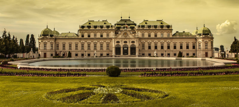 Дворец Бельведер в Вене.