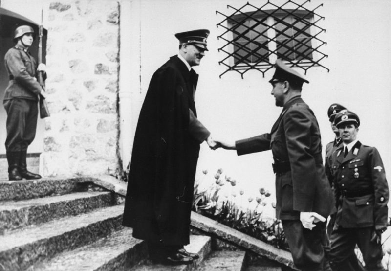 Анте Павелич на встрече с Адольфом Гитлером. 9 июня 1941 г.
