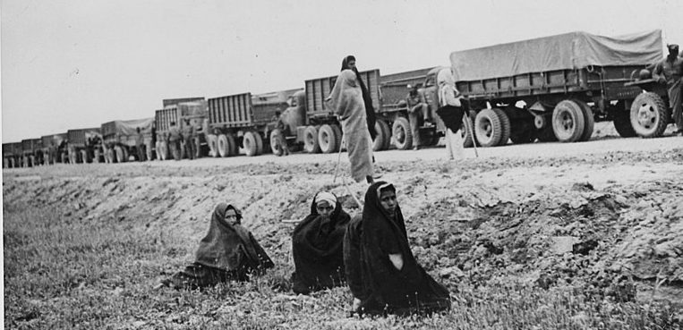 Студебеккеры в Иране по пути в СССР.