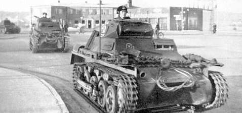 Немецкие танки в городе Обенро. 9 апреля 1940 г.