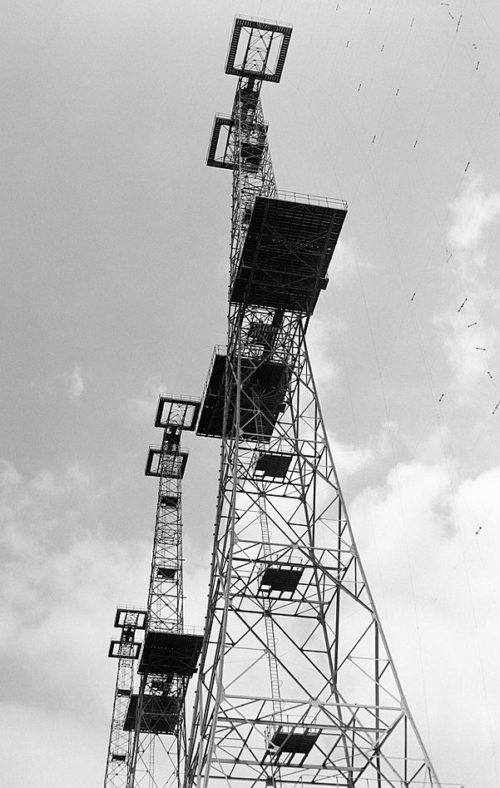 Башня-передатчик РЛС на восточном побережье. 1940 г.