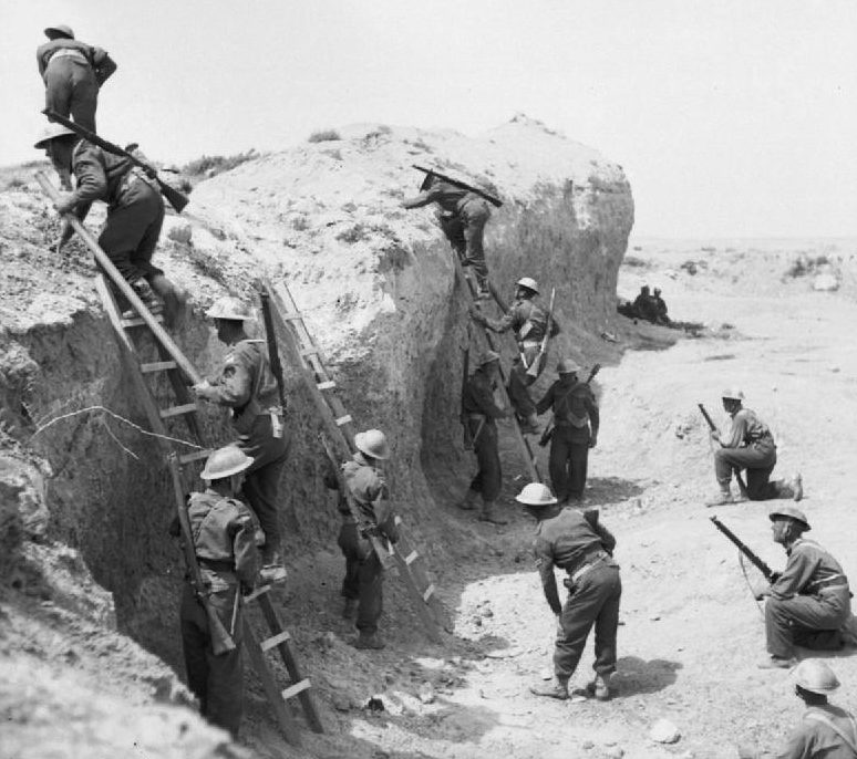 Подготовка британцев к штурму Марет-линии.