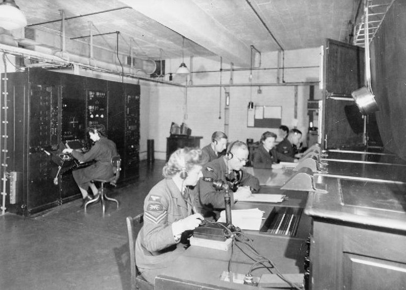 Подземные бункеры управления РЛС типа AMES. 1940 г.
