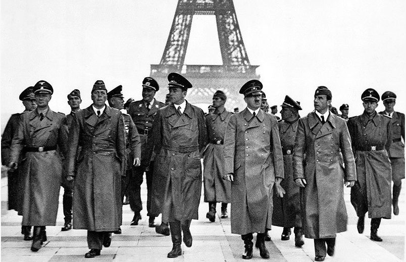 Гитлер со свитой в Париже. 23 июня 1940 г. 