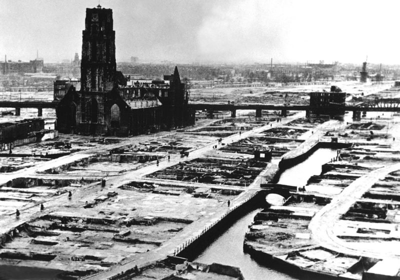 Последствия немецкого авианалета на Роттердам 14 мая 1940 г.
