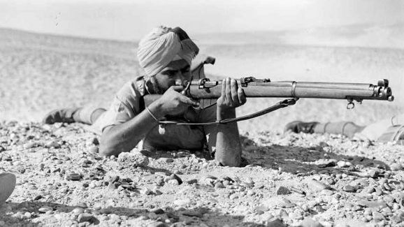 Индийский стрелок британской армии. 1940 г. 