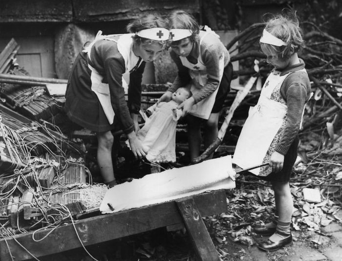 Юные медсестры Лондона. 1940 г.
