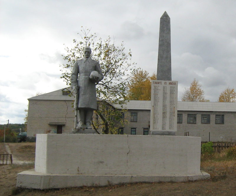 ст-ца. Луковская Нехаевского р-на. Памятник, погибшим в годы войны.