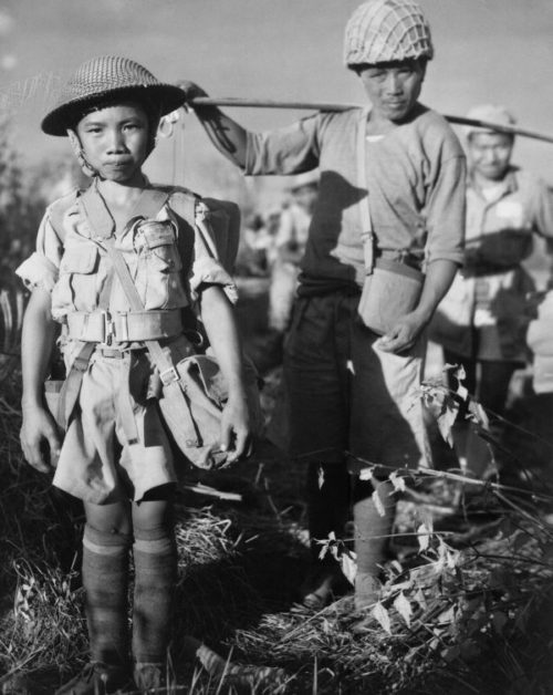 Десятилетний китайский солдат. 1944 г.
