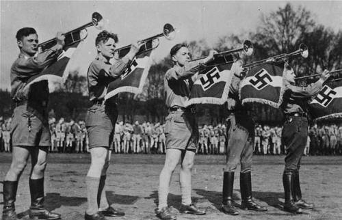 Подростковое отделение Гитлерюгенд. 1939 г. 