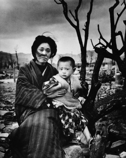 Семья в Хиросиме. Август 1945 г.