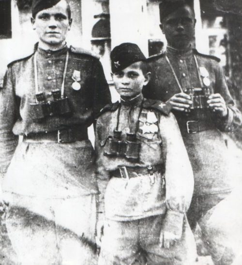 Сын полка Володя Тарновский в Берлине. Май 1945 г.