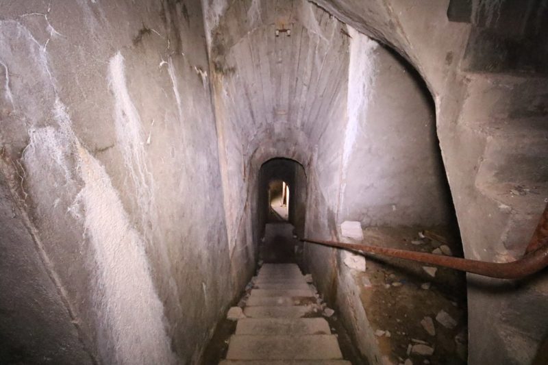 Лестница в подземелье Блока №1.