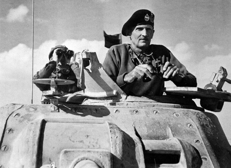 Британский генерал Бернард Монтгомери, командующий 8-й армией. 1942 г.