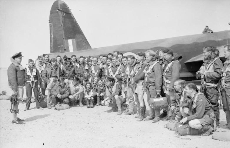 Британские пилоты в Египте. 1942 г. 