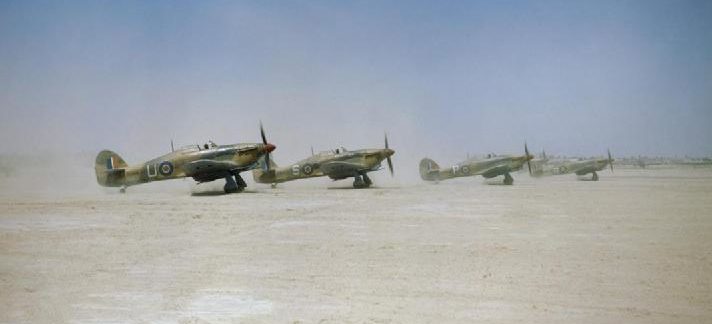 Истребители Hawker Hurricanes Mark IID на тунисском аэродроме. Апрель 1943 г.