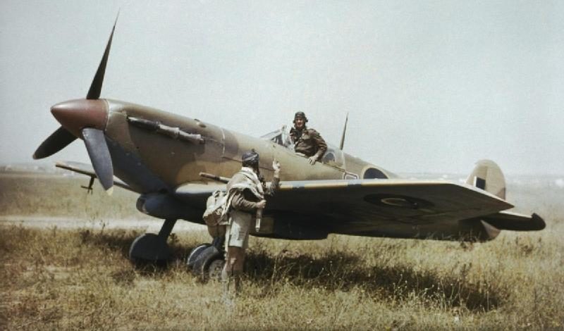 Истребители Supermarine Spitfire Mk VB в Габесе. Апрель 1943 г.