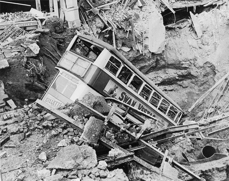 Разрушения в Лондоне. 1940 г.