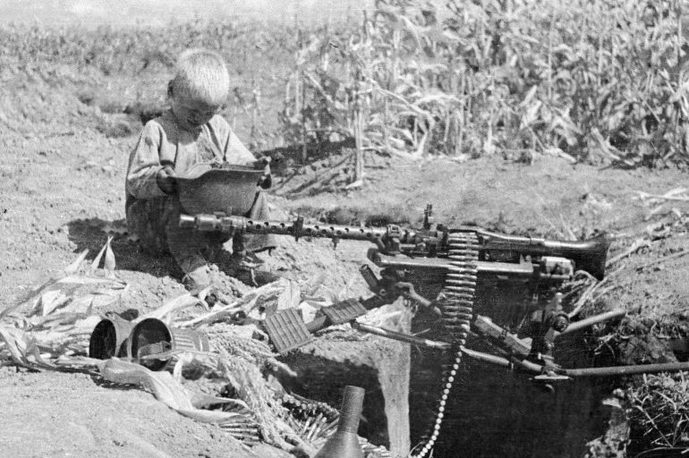 Военные игрушки. Украина, 1943 г. 