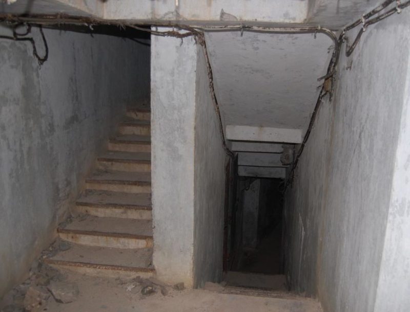 Лестница в подземелья Блока №1.