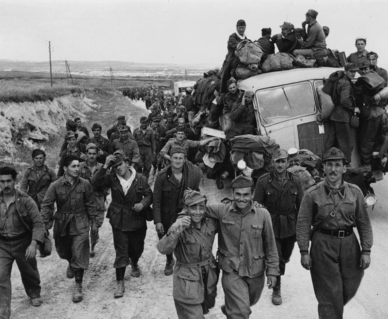 Военнопленные итальянцы. 12 мая 1943 г.