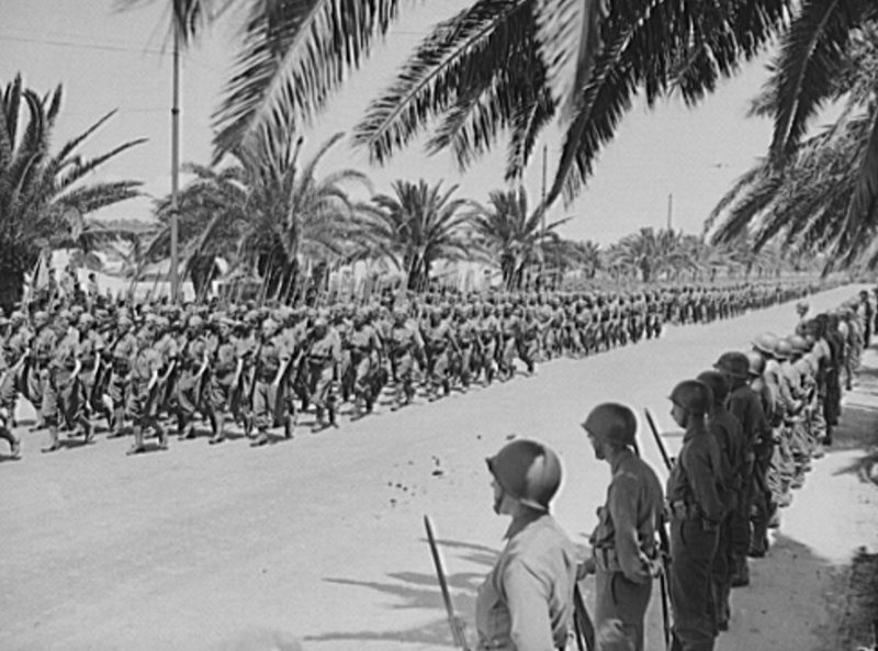 Парад Победы в Тунисе. 20 мая 1943 г.