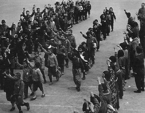 Эвакуация детей из Токио. 1944 г. 
