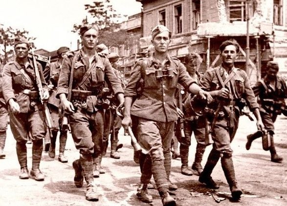 Солдаты СС в Таганроге. Октябрь 1941 г.