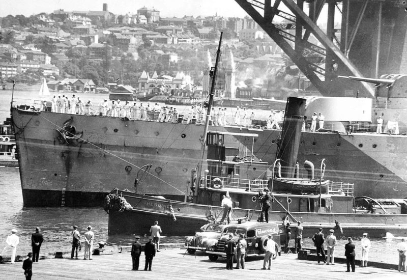 Легкий крейсер «Sydney» в гавани Сиднея. 1940 г.