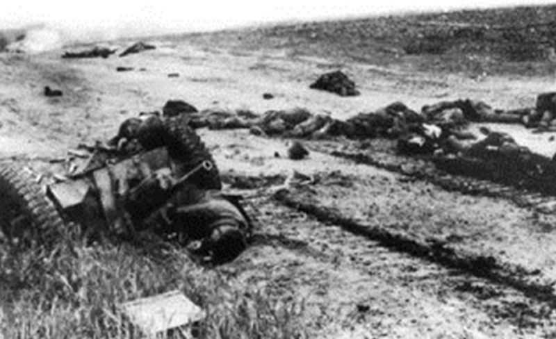 Погибшие советские артиллеристы. Октябрь 1941 г.