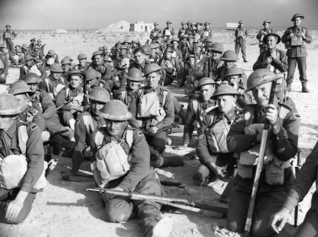 Солдаты 1-й противотанковой роты в Тобруке. Февраль 1941 г. 