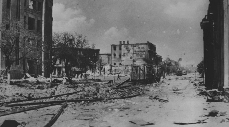 Проспект Революции после захвата города оккупантами. Июль 1942 г.