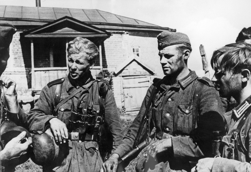 Солдаты Вермахта на позиции под Воронежем. Август 1942 г.