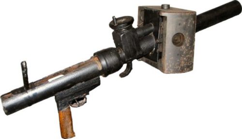 Автоматический 50-мм миномет (гранатомет).