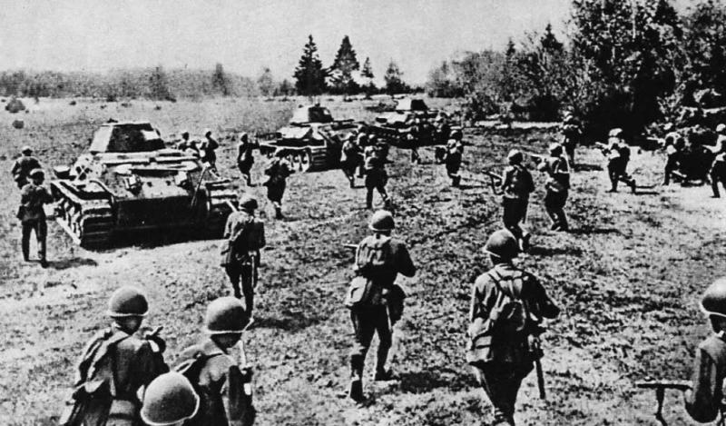 Атака советских войск у Ржева. 1942 г.