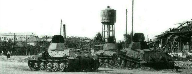 Подбитые советские танки. 1942 г.