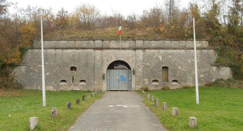 Главный вход в форт.