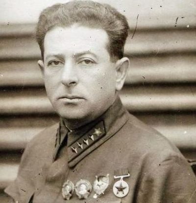Начальник ГУПП РККА с 16.07.1941 по 12.06.1942 - Мехлис Л.З.