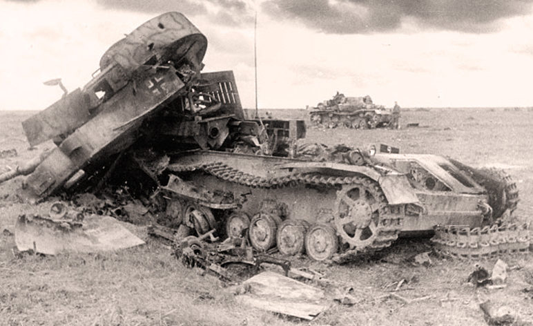Разбитая немецкая бронетехника. Июль 1941 г.