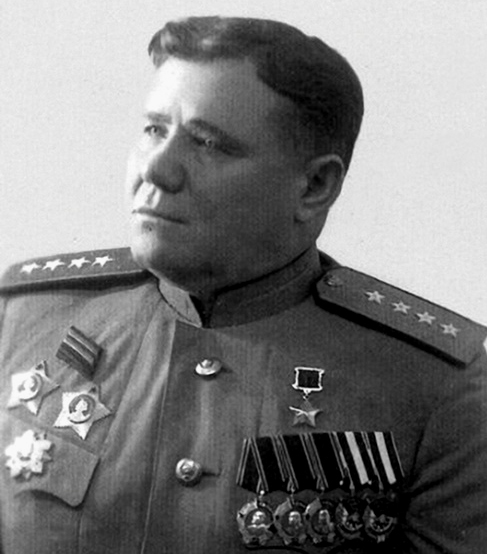 Командующий фронтом генерал армии А. И. Ерёменко.