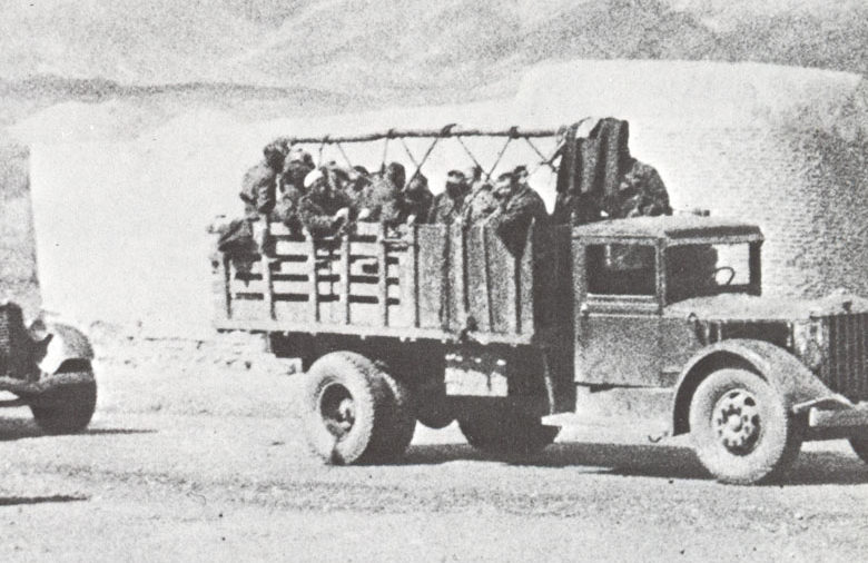 Советские войска пересекают границу с Ираном. 25 августа 1941 г.
