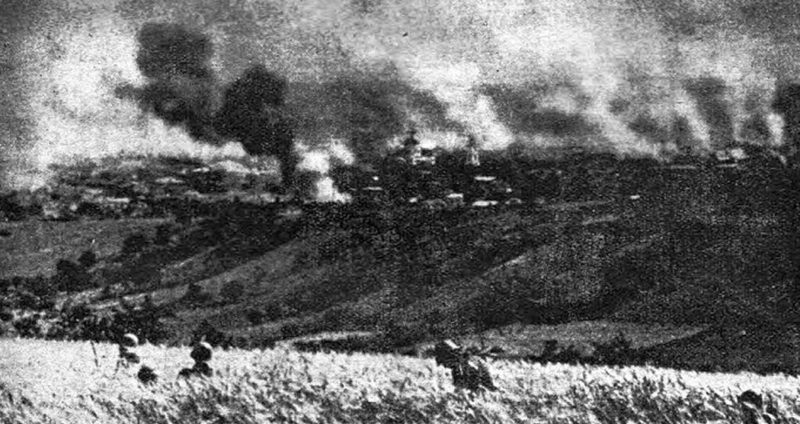 Румыны на окраине города. 16 июля 1941 г.