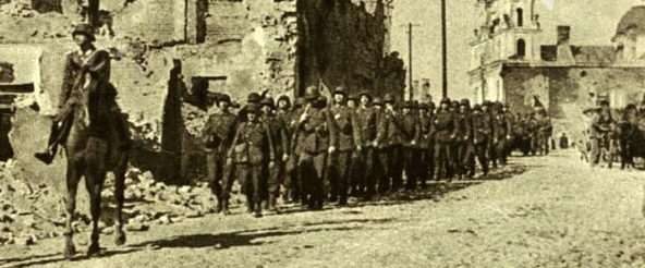 Солдаты испанской «голубой дивизии» в Гродно. Август 1941 г.
