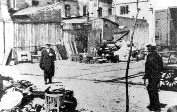 Улица гетто. Октябрь 1941 г. 